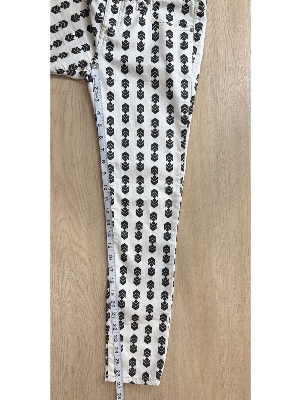 Free People Skinny Jeans Women's 26 Cream Black Arrow Print Stretch Y2K Indie
